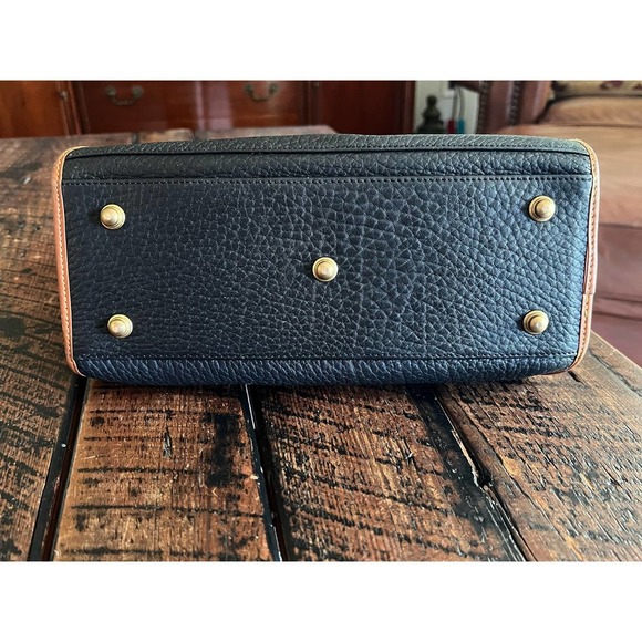 Vintage Dooney & Bourke Tan & Black Pebble Leather Bag/purse - Picture 16 of 17